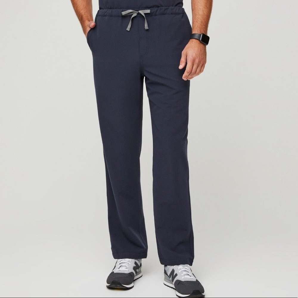 NWT Figs Pisco Scrub Pants in Quiet Navy Size Small